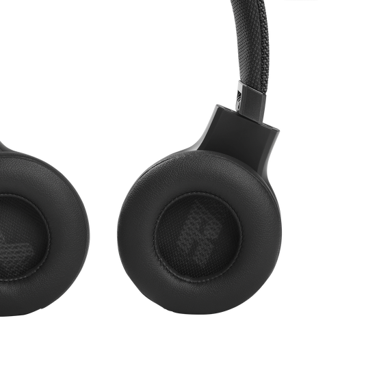 JBL Live 460NC